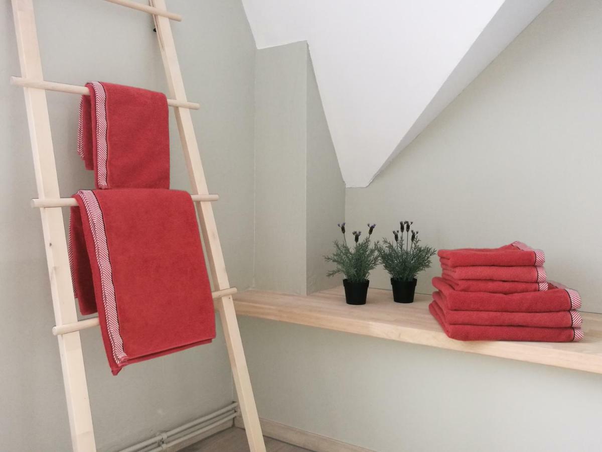 Belarte Framing Shop, Spacious Apartment With Garage In The Heart Of Ieper Exterior foto
